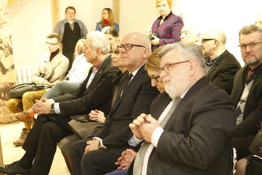 Parodos "Paskutinei kartai, pasirinkusiai audrą" atidarymas