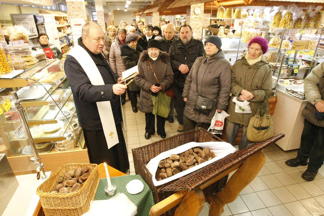 Šv. Agotos duonos dalinimas Klaipėdoje