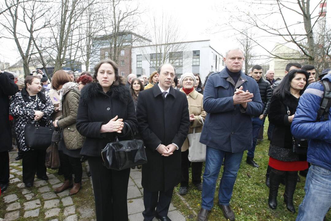 Armėnai genocidą įamžino paminklu