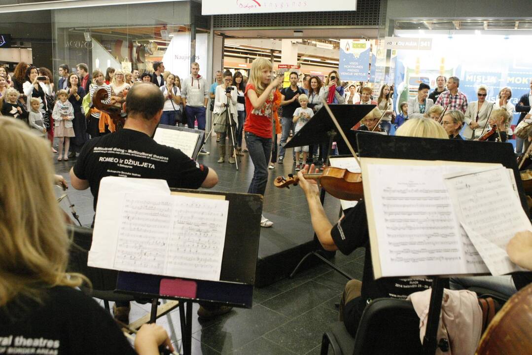 Klaipėdiečiai dirigavo Klaipėdos muzikinio teatro orkestrui