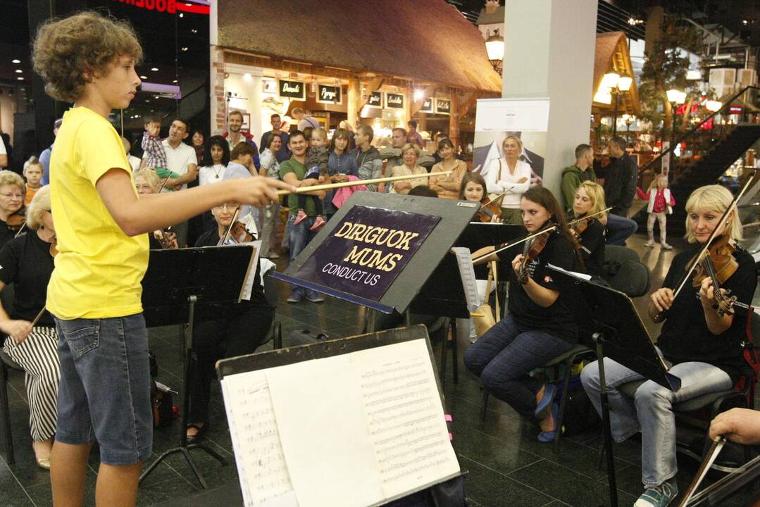 Klaipėdiečiai dirigavo Klaipėdos muzikinio teatro orkestrui