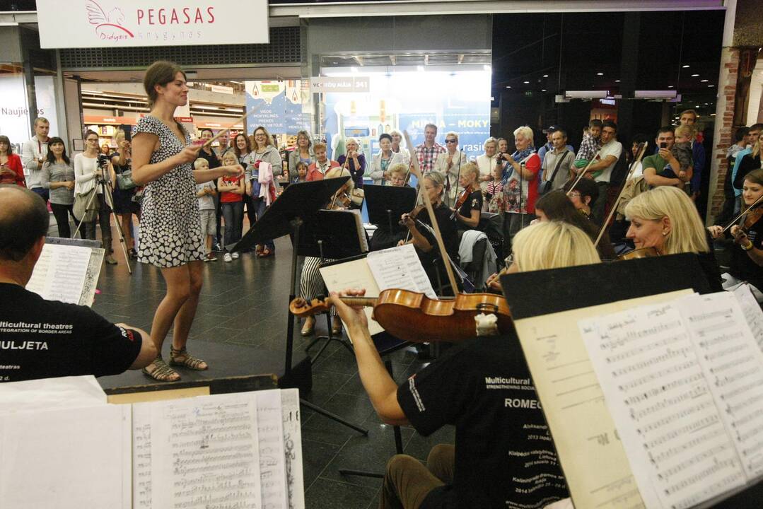 Klaipėdiečiai dirigavo Klaipėdos muzikinio teatro orkestrui