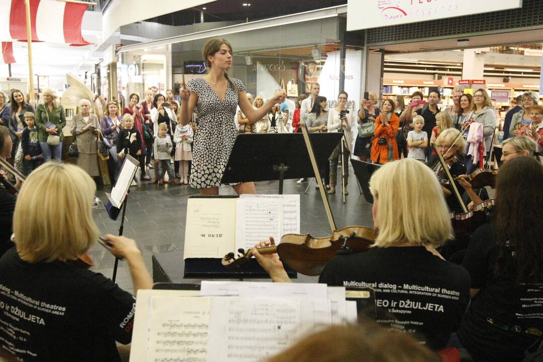 Klaipėdiečiai dirigavo Klaipėdos muzikinio teatro orkestrui