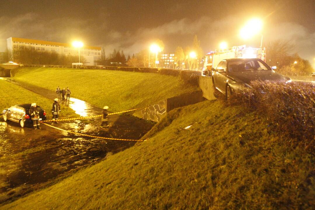 Į "gaudyklę" įvažiavo automoilis