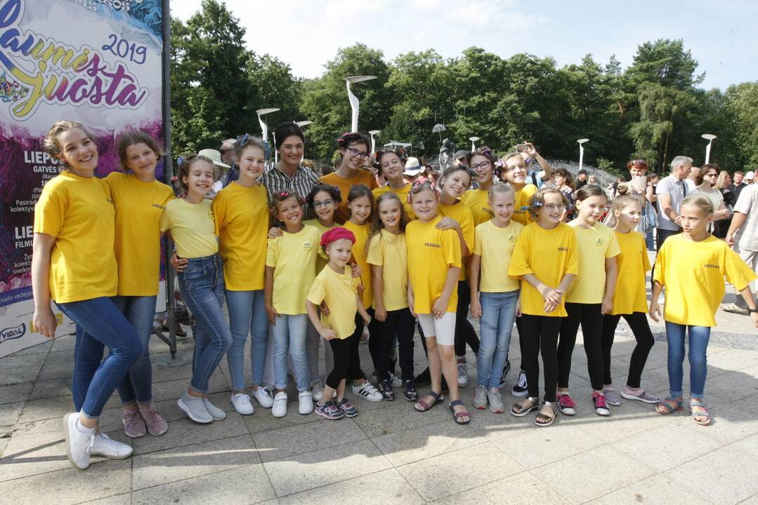 Prezidentas G. Nausėda su vaikais pasveikino jūrą
