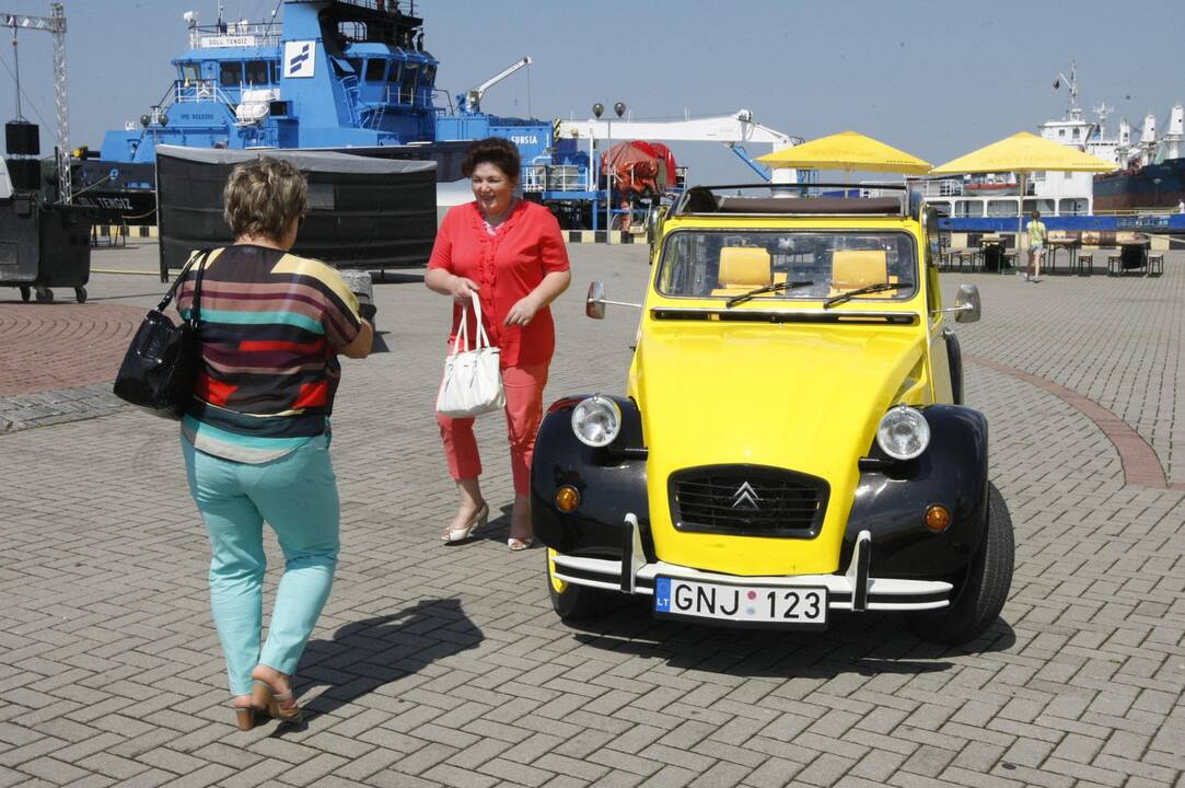 Senovinių automobilių paroda Klaipėdoje