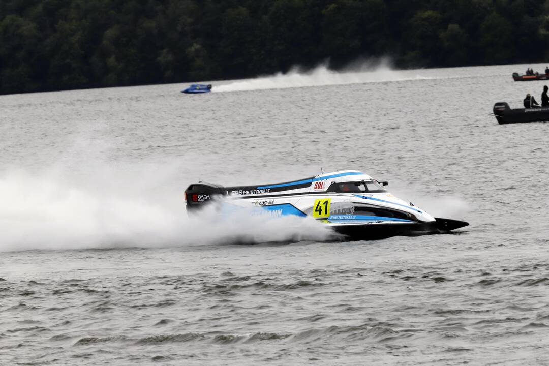 Kaune startavo F-2 pasaulio čempionatas