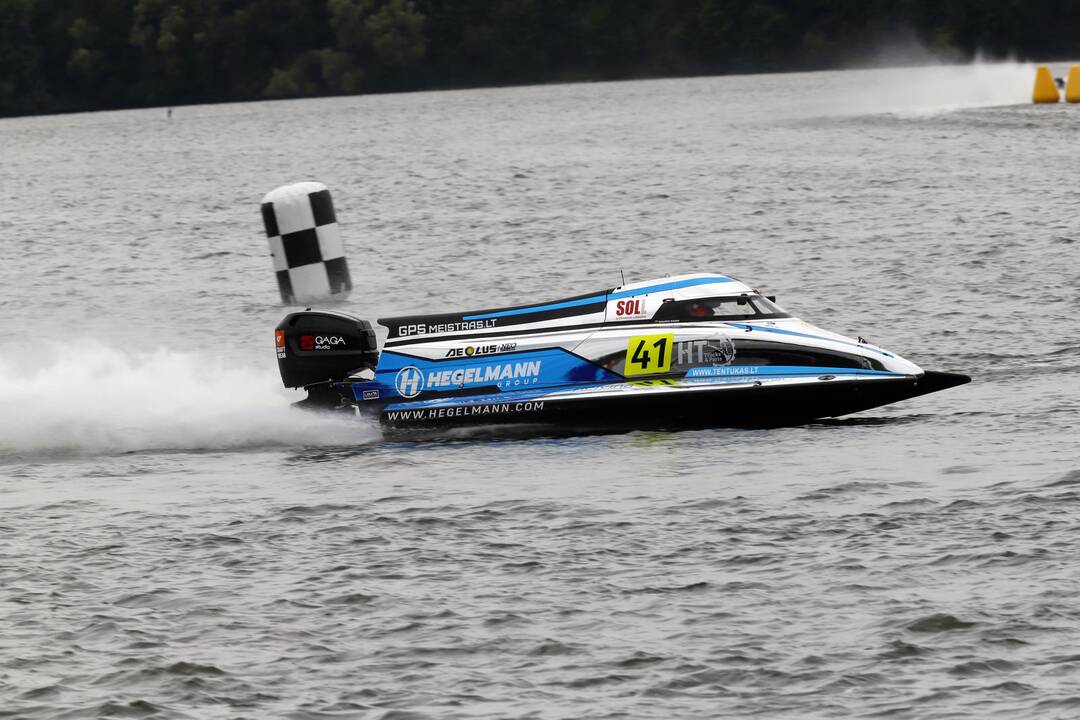 Kaune startavo F-2 pasaulio čempionatas