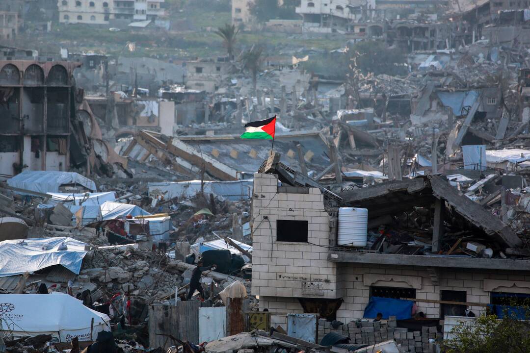 Izraelio kariuomenė smogė „Hamas“ įsikūrusiems JT pastate Gazos Ruože