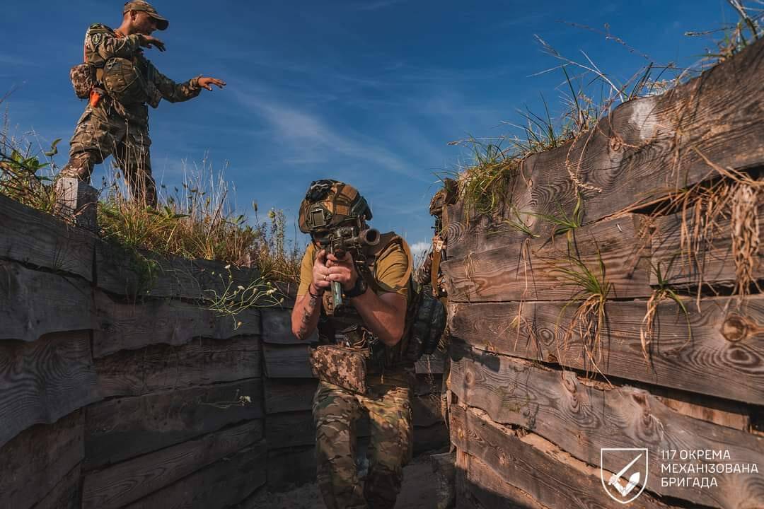 ES nori apmokyti daugiau ukrainiečių karių, bet nesutaria, kur