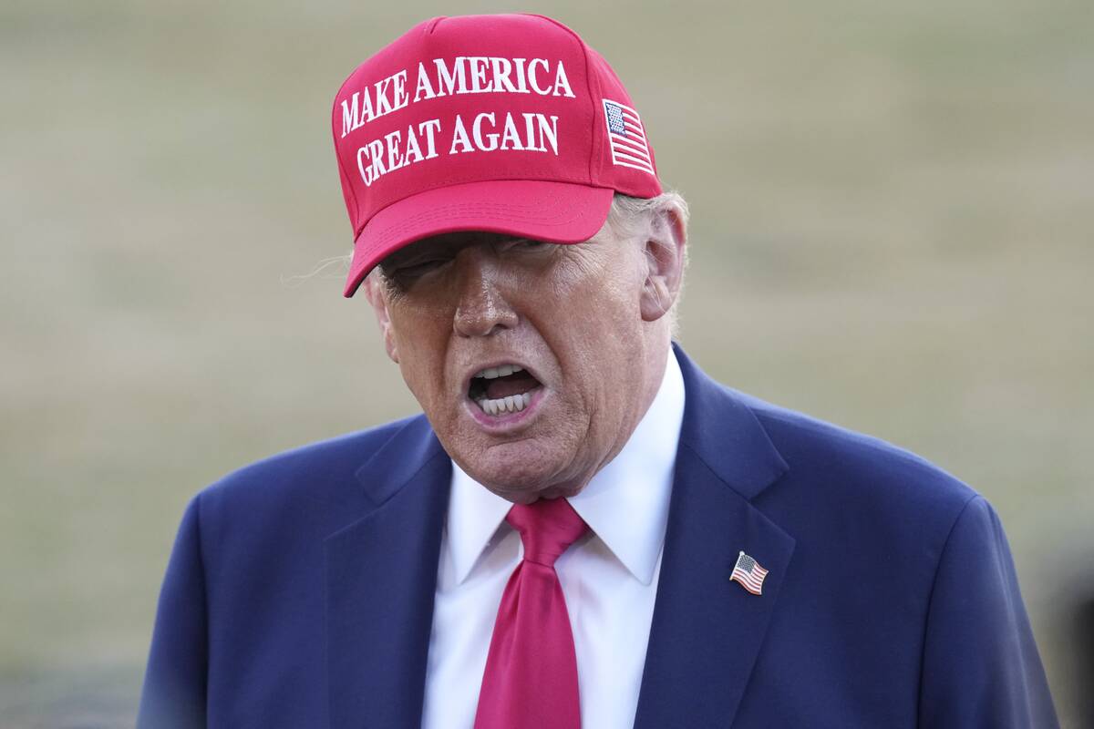 Trumpas pavadino save prezidentu, kuris neatidavė jokių Ukrainos žemių Rusijai