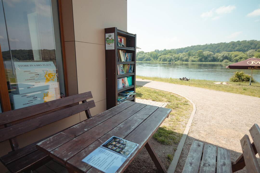 Vasaros biblioteka Panemunės paplūdimyje 