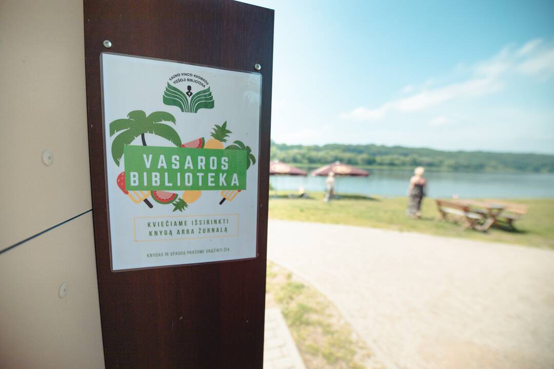Vasaros biblioteka Panemunės paplūdimyje 