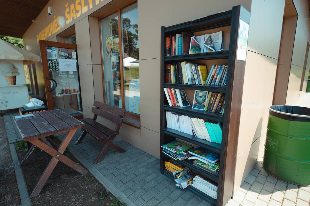 Vasaros biblioteka Panemunės paplūdimyje 