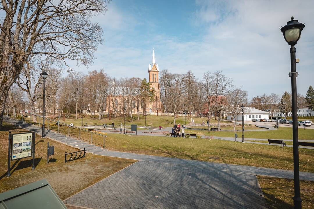 Nors judėjimo ribojimų neliko, žmonės į Birštoną neplūdo