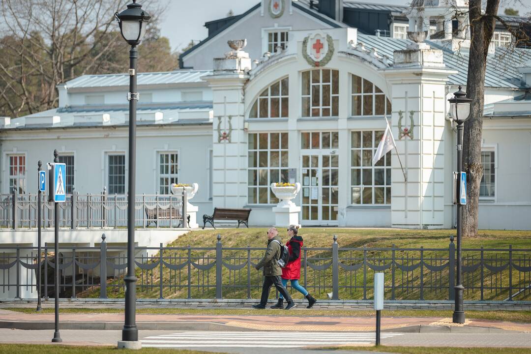 Nors judėjimo ribojimų neliko, žmonės į Birštoną neplūdo