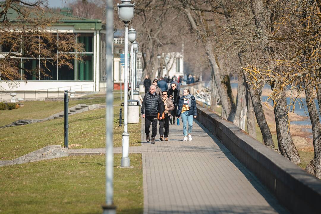 Nors judėjimo ribojimų neliko, žmonės į Birštoną neplūdo