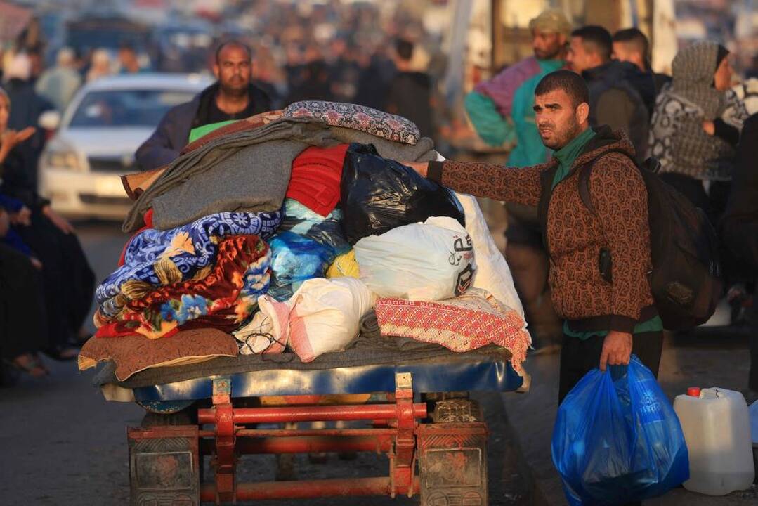 Paliauboms įsigaliojus, šimtai palestiniečių nori patekti į Gazos Ruožo šiaurę