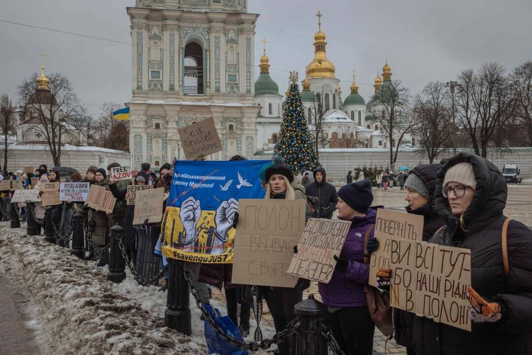 JT Žmogaus teisių biuras: rusų nelaisvėje esantys ukrainiečiai yra kankinami
