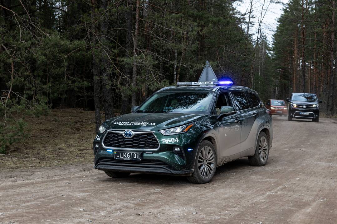 JAV ambasadorė Lietuvoje lankėsi Pabradės poligone