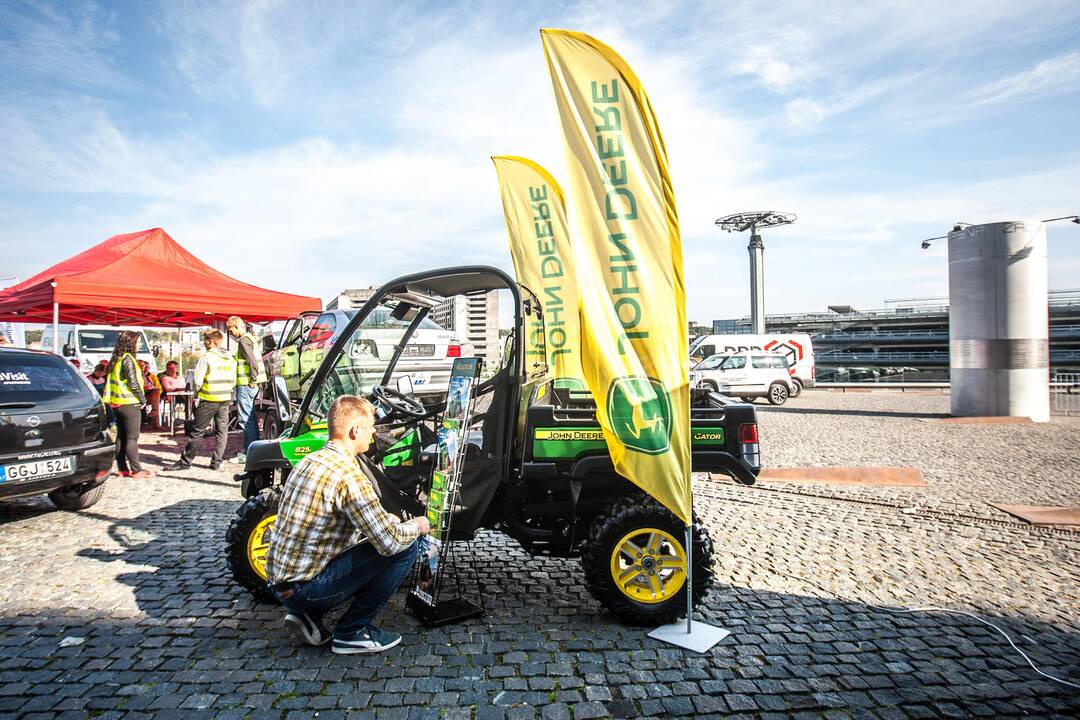 Prasidėjo paroda "Kauno automobilių dienos"