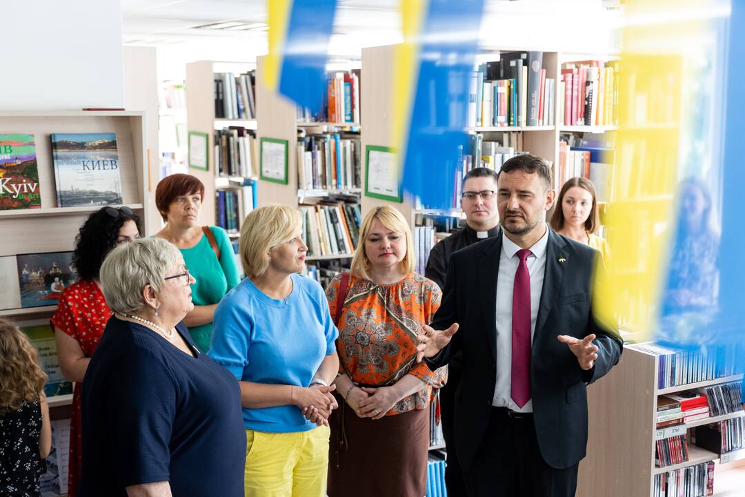 Vilniaus centrinėje bibliotekoje atidaryta ukrainiečių literatūros lentynėlė