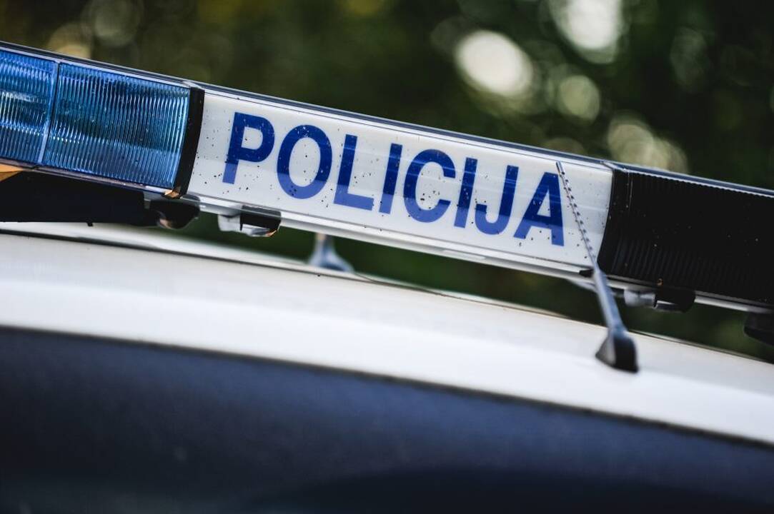 Į melioracijos griovį įvažiavusiame automobilyje rastas vyro kūnas