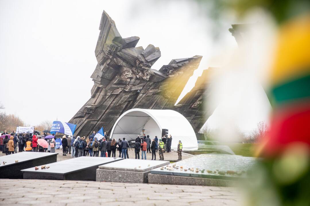 Renginys žydų genocidui atminti IX forte