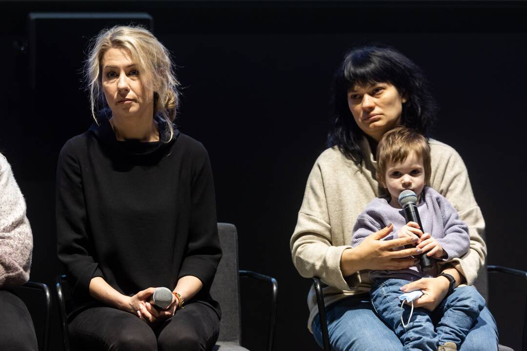 Dokumentinio filmo „Mėlyna kaip apelsinas žemė“ herojų konferencija