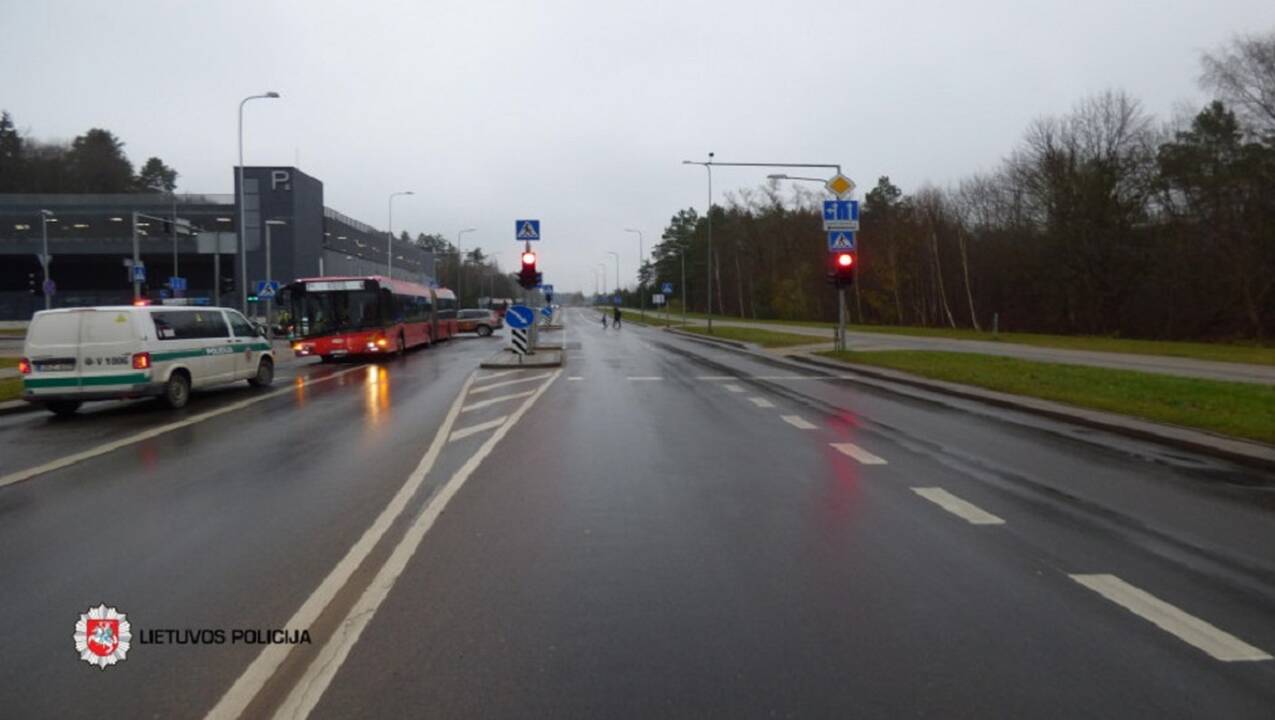 Praėjusi para keliuose: sužeista vienuolika žmonių