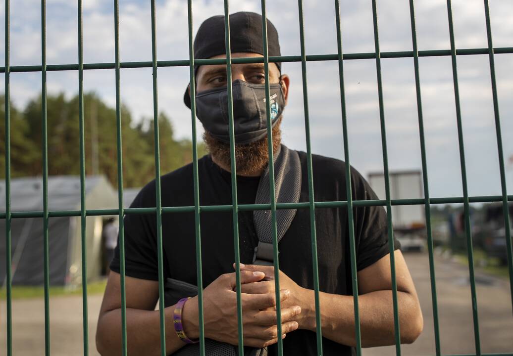 Pasienyje per parą apgręžta apie 20 nelegalų: Baltarusijos pusėje – šūviai ir signalinė raketa