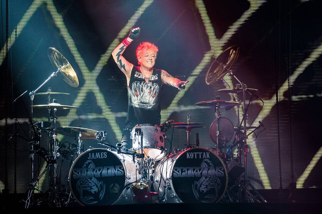 Mirė buvęs „Scorpions“ būgnininkas J. Kottakas