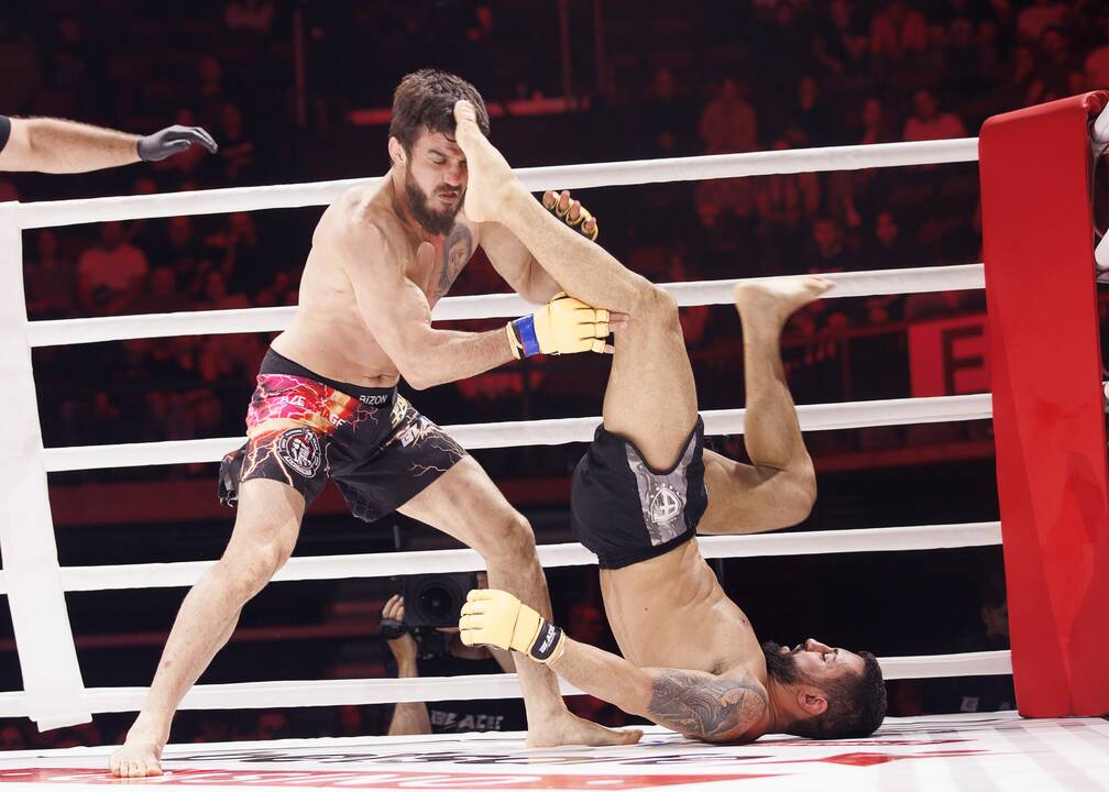 Žiūrovų kraują kaitino „Blade fights“ turnyras 