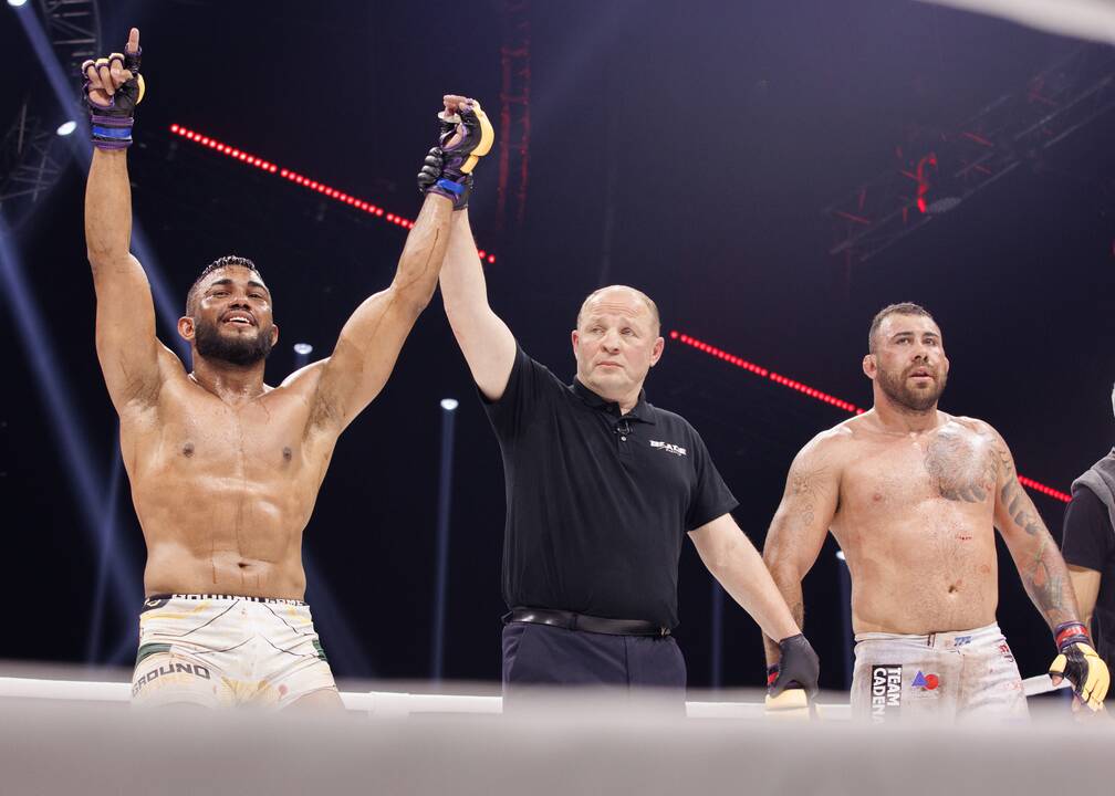Žiūrovų kraują kaitino „Blade fights“ turnyras 