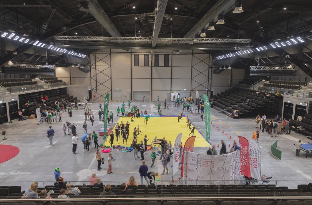 Būrelių mugė atnaujintoje Sporto halėje