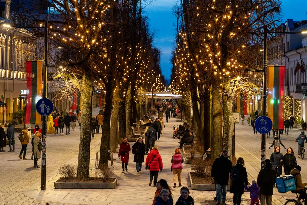 Vasario 16-osios eisena centrinėje Kauno dalyje
