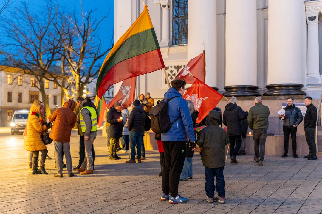 Vasario 16-osios eisena centrinėje Kauno dalyje