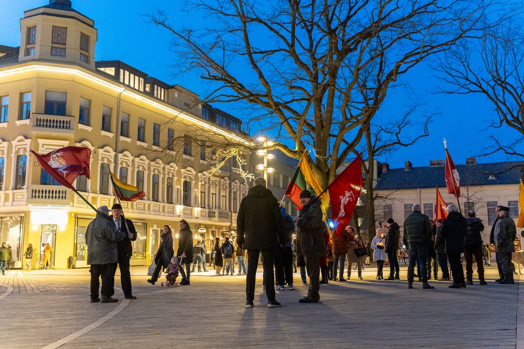 Vasario 16-osios eisena centrinėje Kauno dalyje