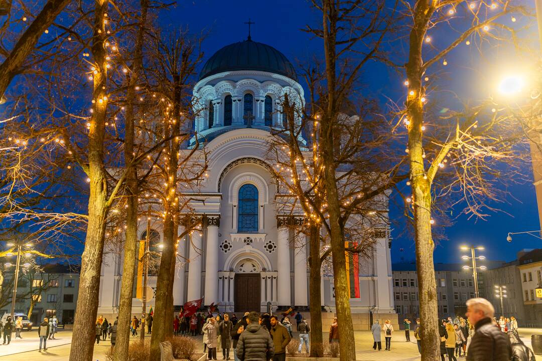 Vasario 16-osios eisena centrinėje Kauno dalyje