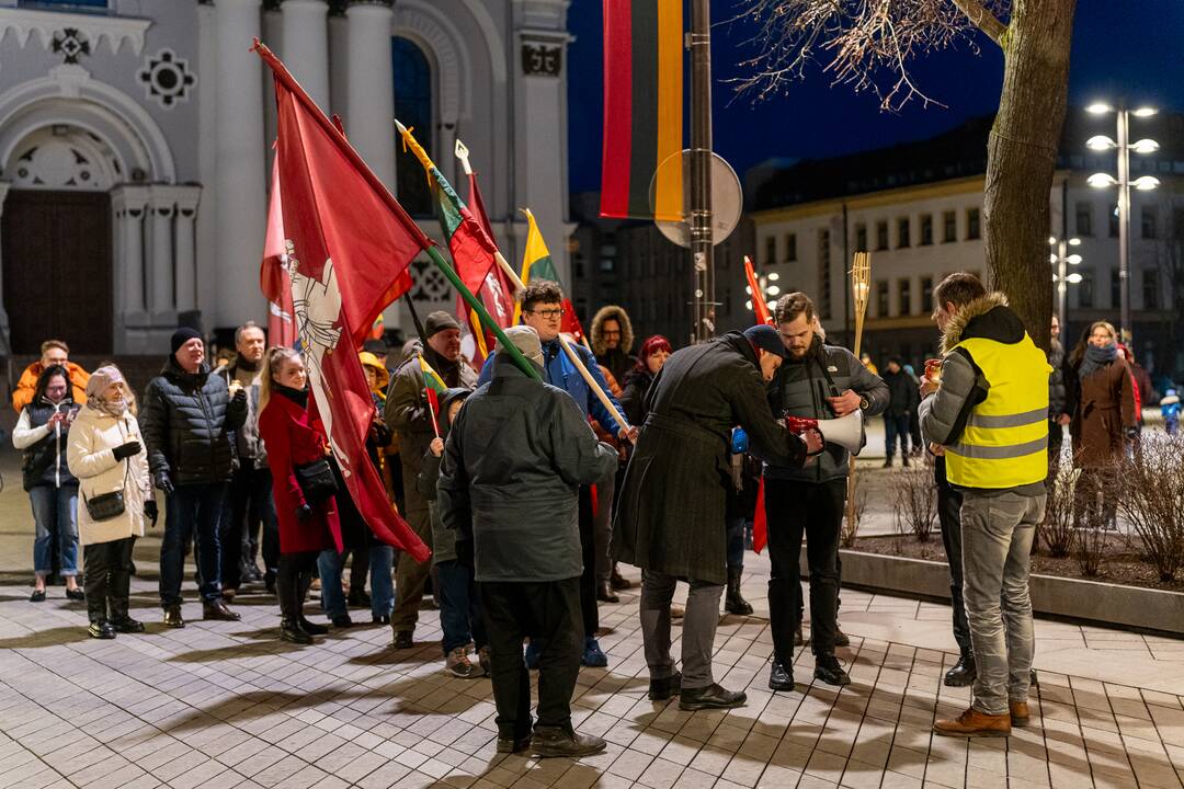 Vasario 16-osios eisena centrinėje Kauno dalyje