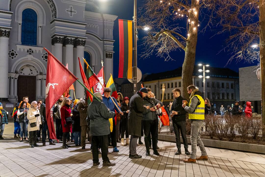 Vasario 16-osios eisena centrinėje Kauno dalyje