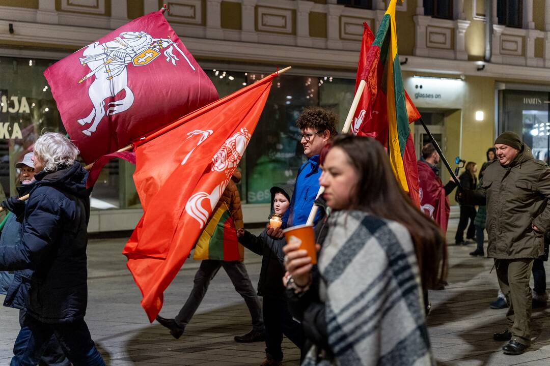 Vasario 16-osios eisena centrinėje Kauno dalyje