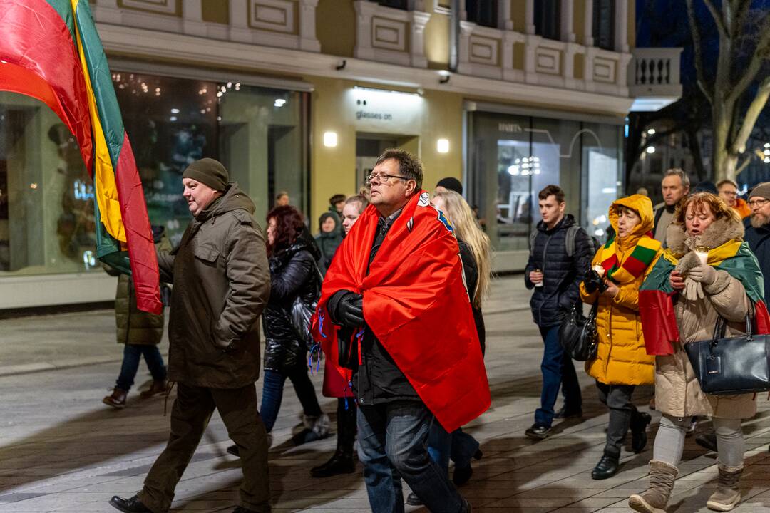 Vasario 16-osios eisena centrinėje Kauno dalyje
