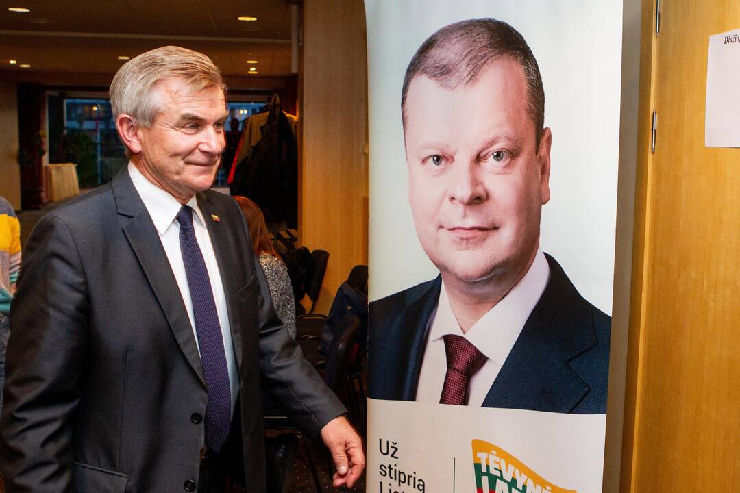 Abejoja, ar S. Skverneliui naudinga vesti „valstiečių“ sąrašą