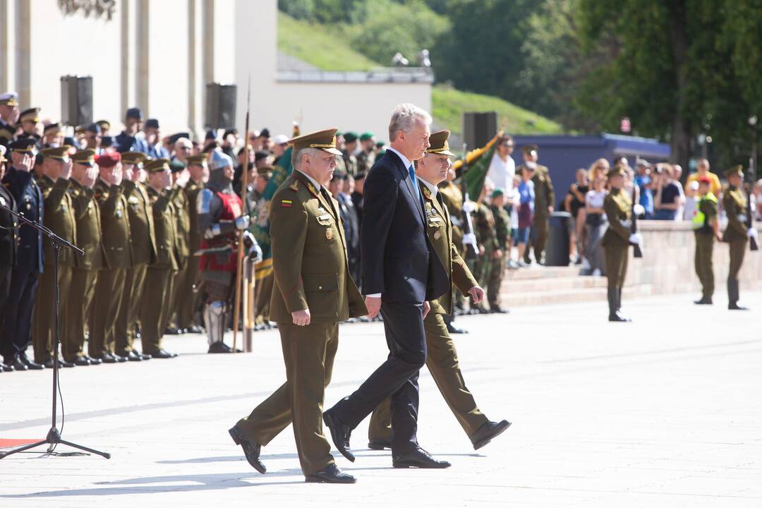 Naujo kariuomenės vado inauguracija