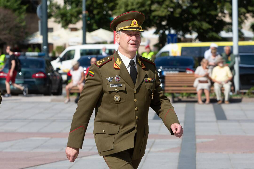 Naujo kariuomenės vado inauguracija