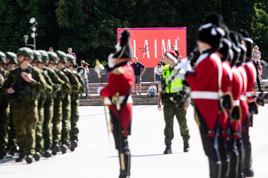 Naujo kariuomenės vado inauguracija