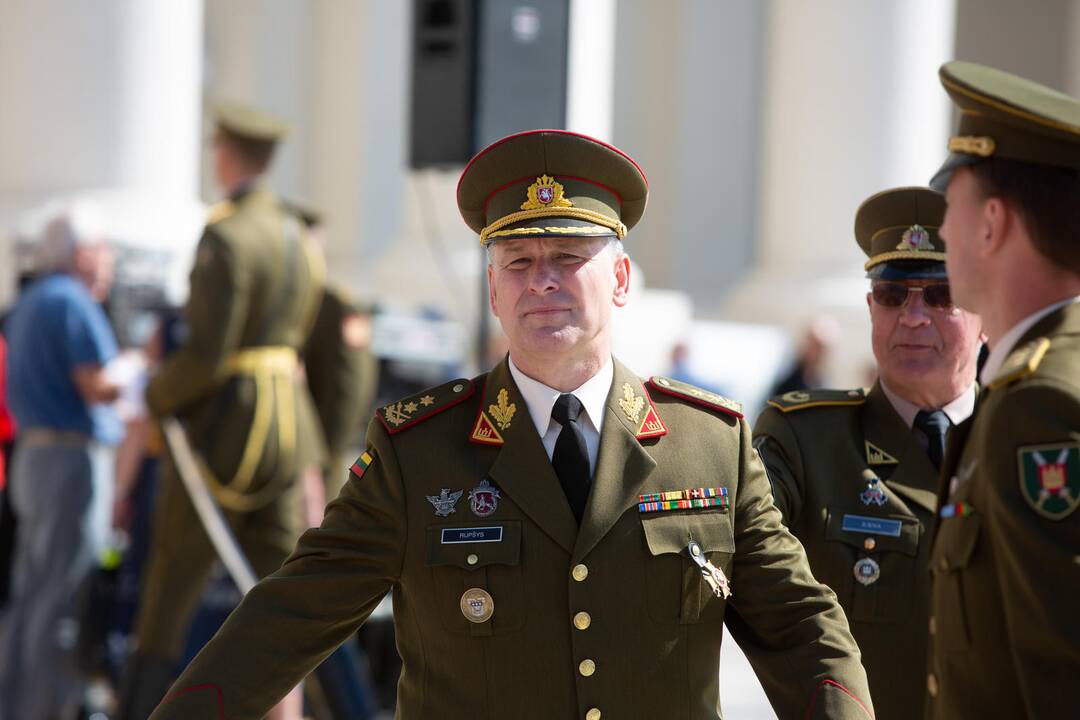Naujo kariuomenės vado inauguracija