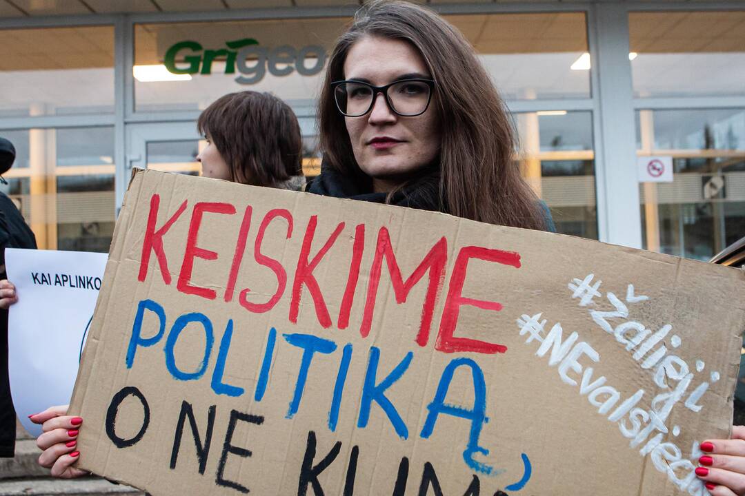 Piketas prie „Grigeo“ būstinės 