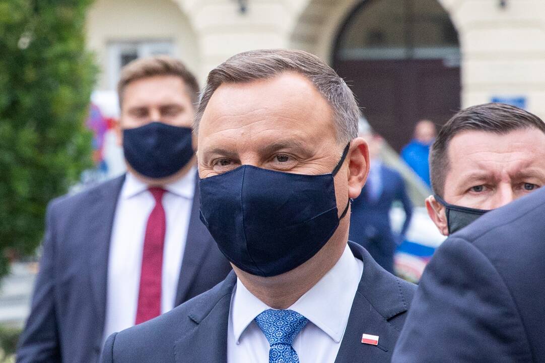 Lenkijos prezidentui A. Dudai nustatytas COVID-19